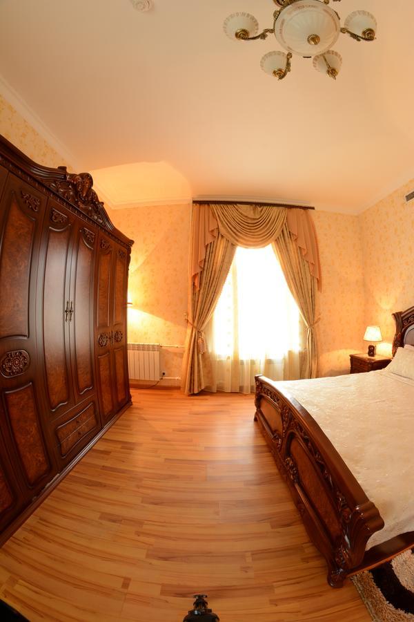 Bahoriston Hotel Guliston Bagian luar foto